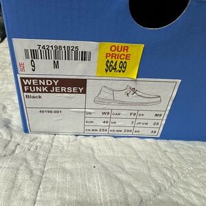 Hey Dude Wendy Funk Jersey Women’s Size 9 NIB